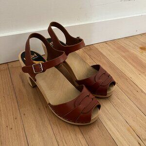 Swedish Hasbeens Peep Toe High‎ Clog Size 37